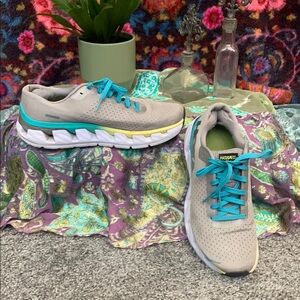Hoka Women's Gray Running Shoes